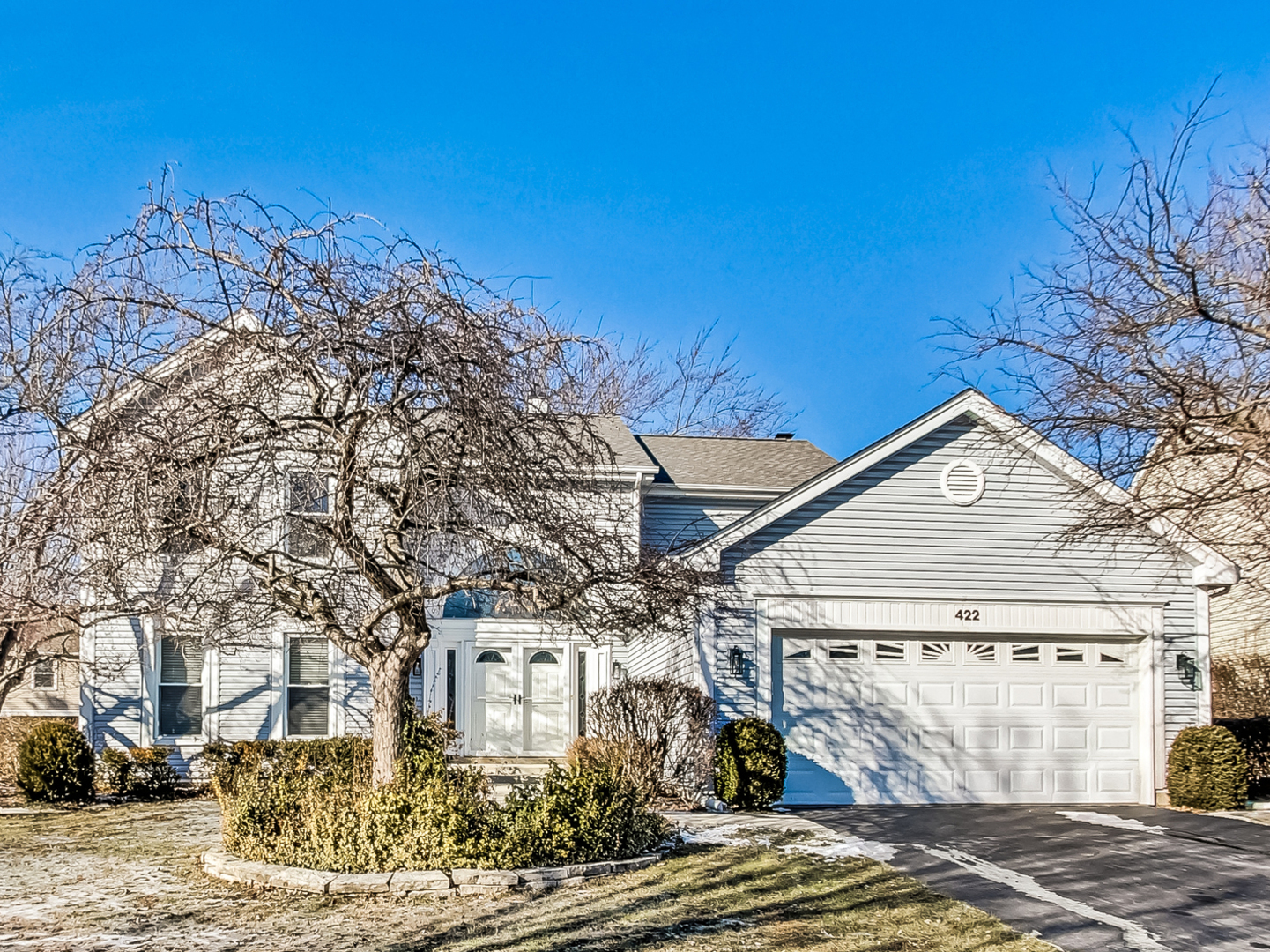 Property Photo: 422 W Whitehall Drive IL 60004