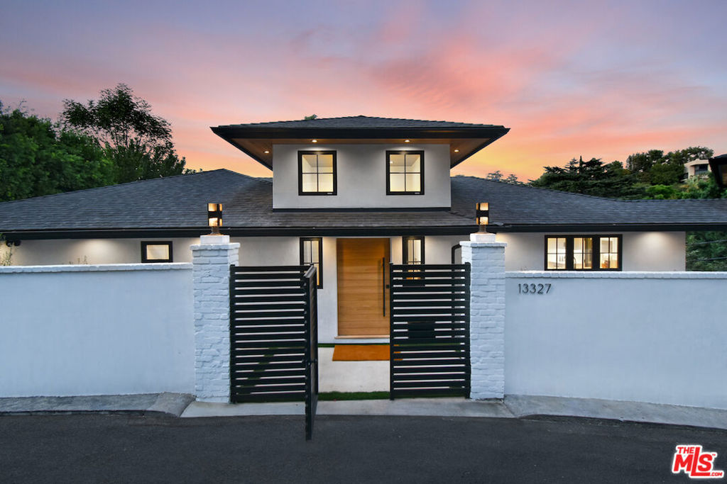 Property Photo:  13327 Cheltenham Drive  CA 91423 