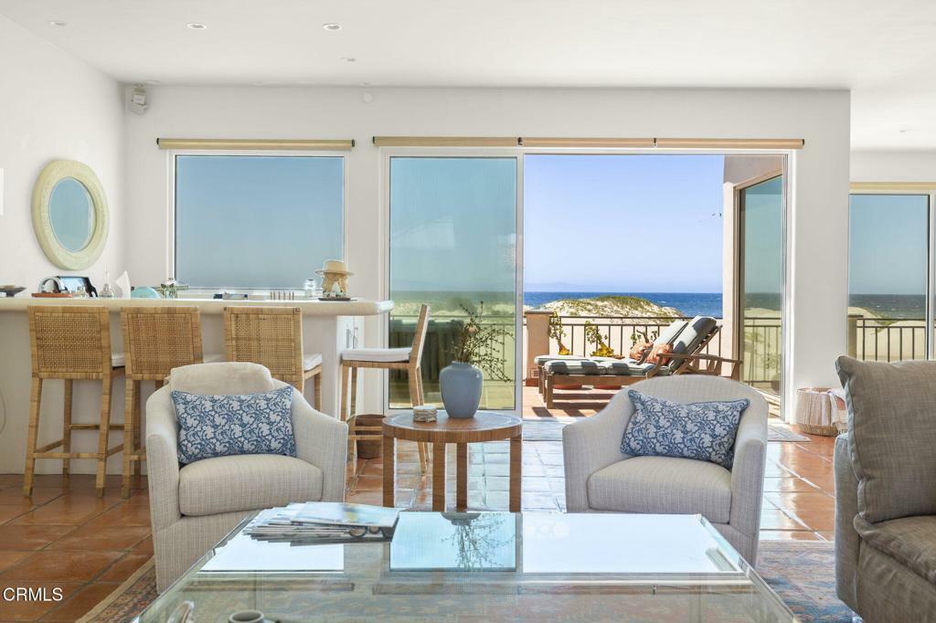 Property Photo:  1571 Mandalay Beach Road  CA 93035 