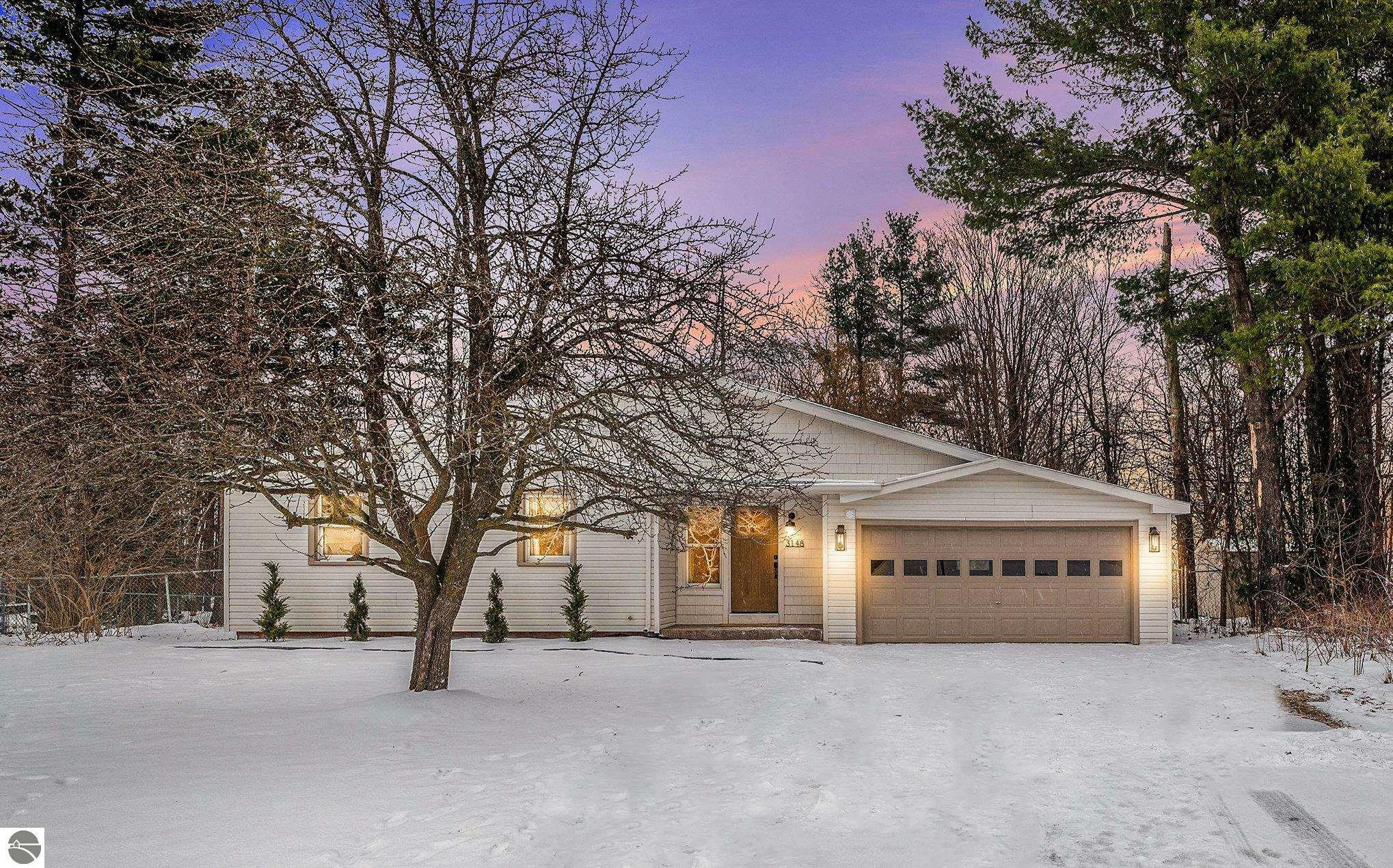 Property Photo:  3148 College Terrace Court  MI 49684 