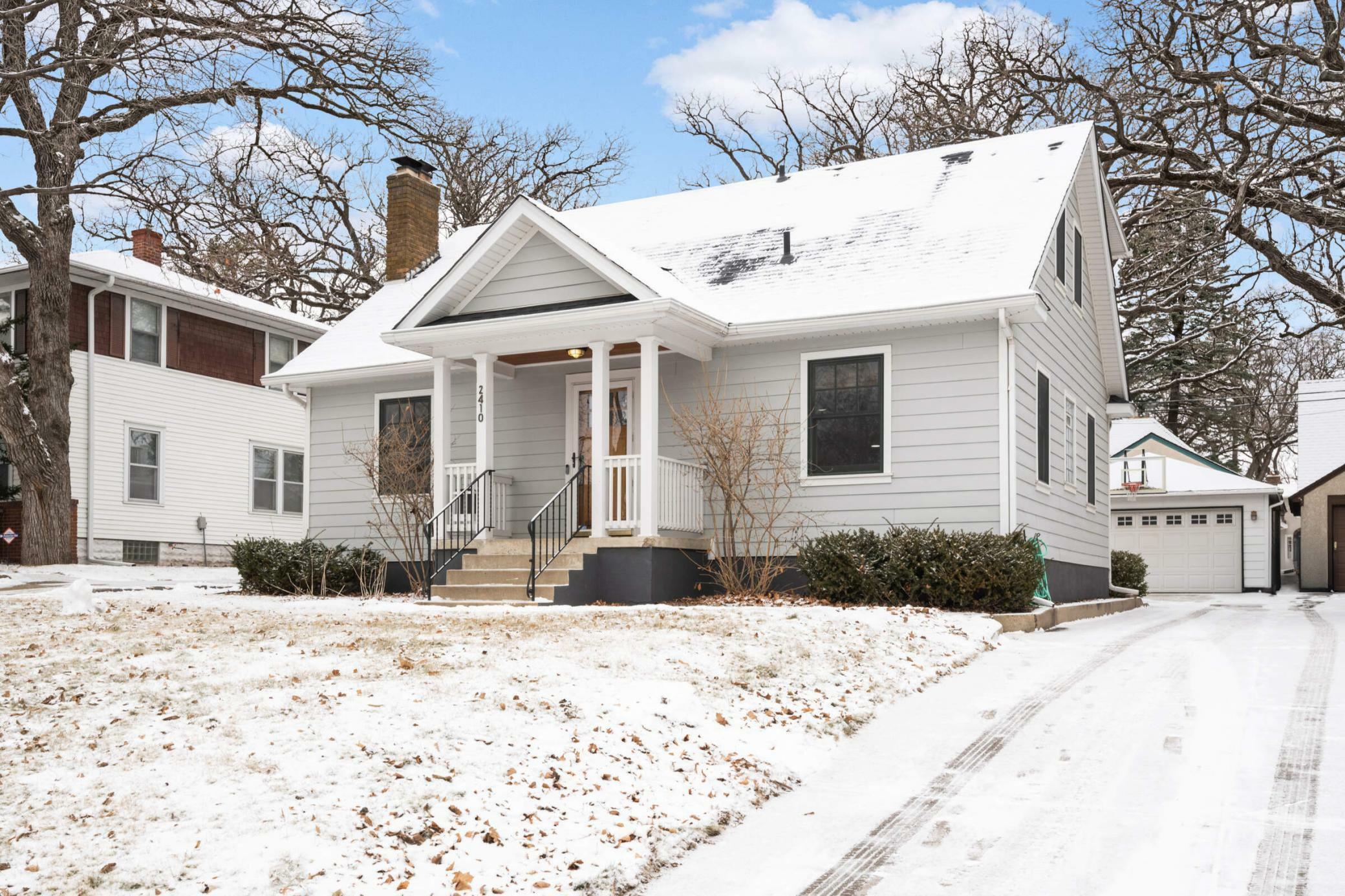 Property Photo:  2410 W 54th Street  MN 55410 