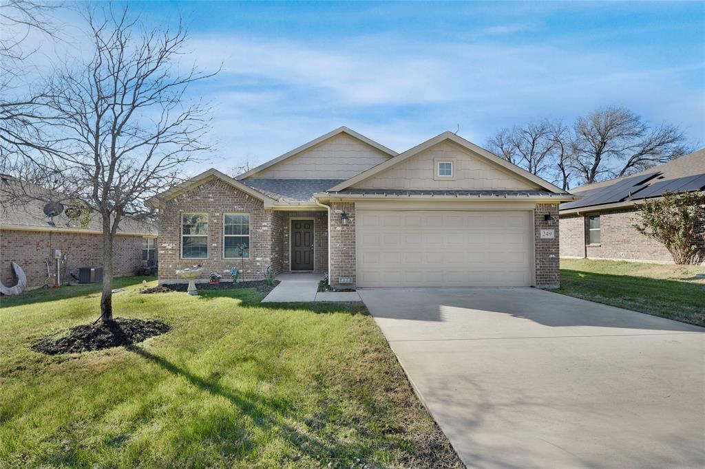 Property Photo:  249 Walnut Bend Road  TX 76082 