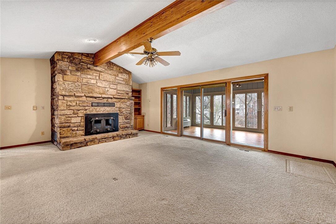 Property Photo: 2 Abingdon Lane AR 72715