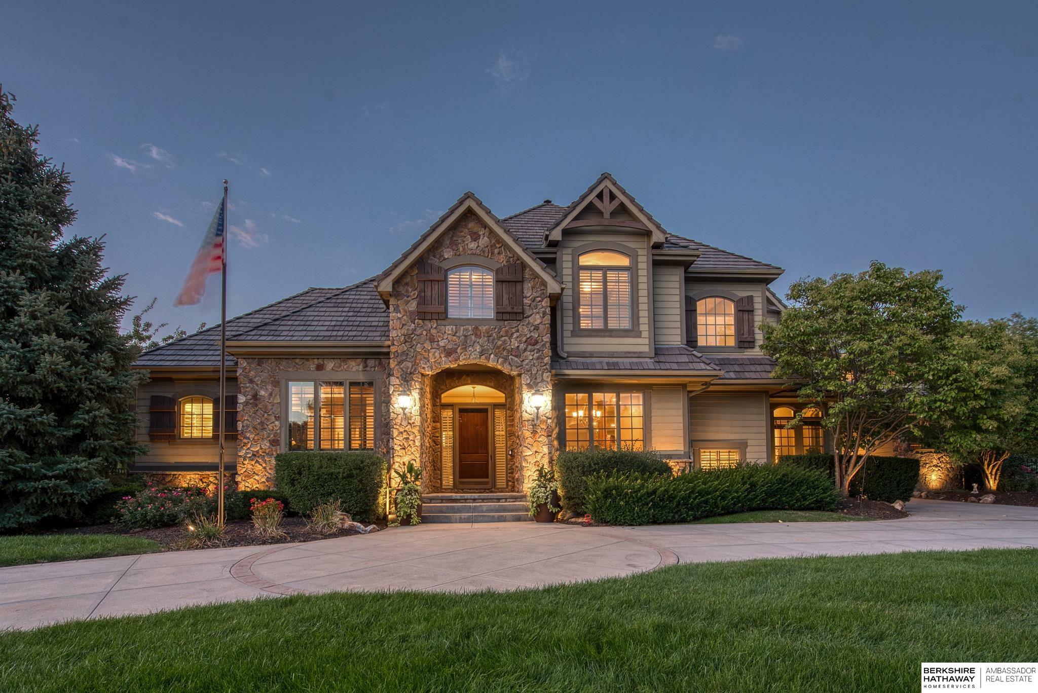 Property Photo: 1207 N 143rd Street NE 68154
