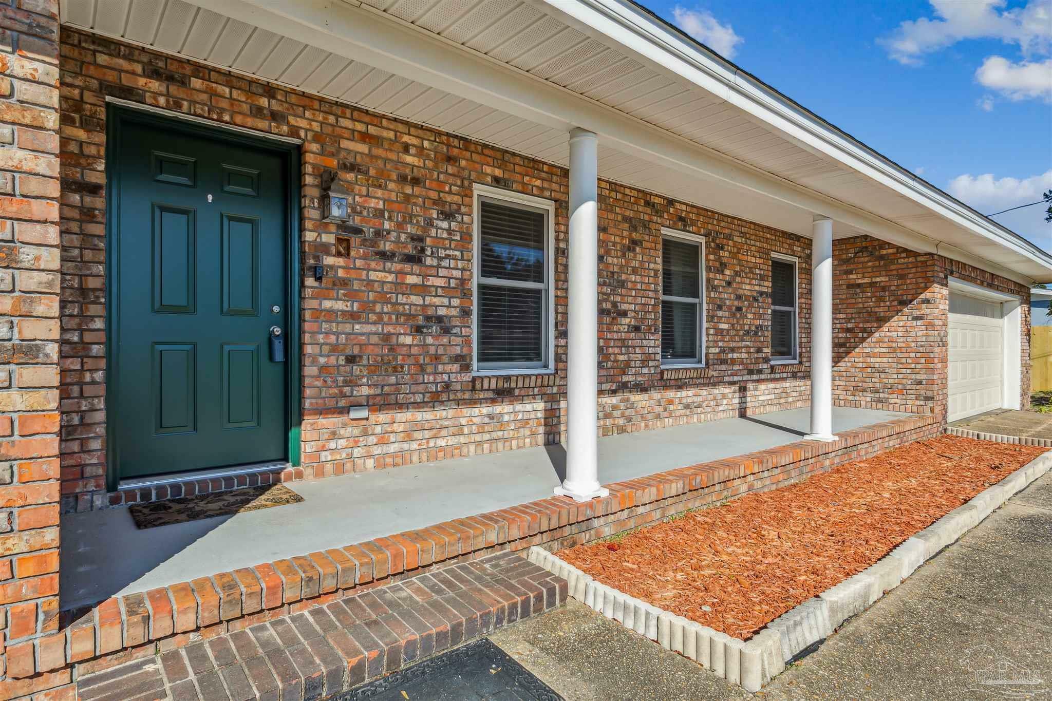 Property Photo:  720 Lambert St  FL 32505 