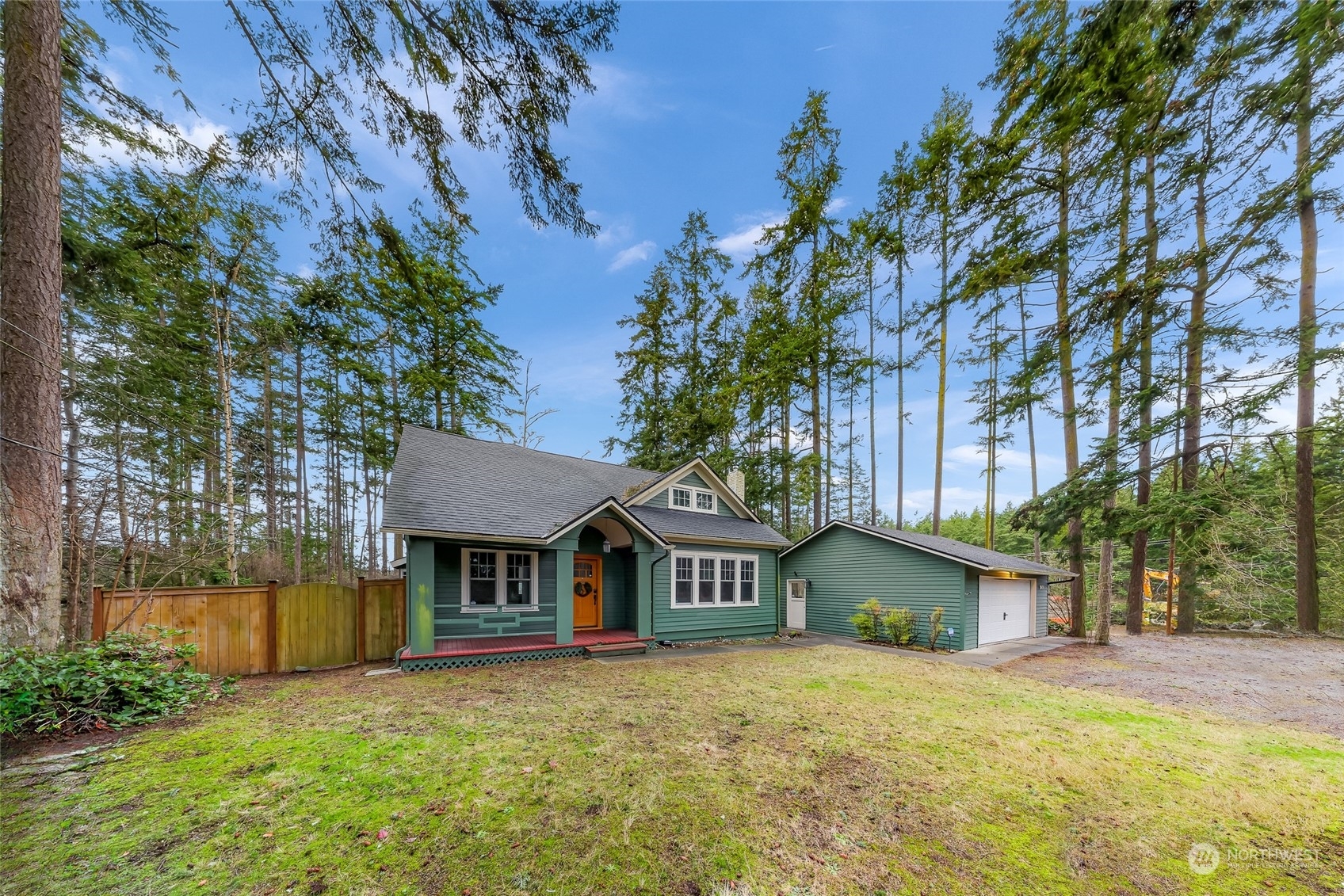 Property Photo:  901 NW Heller Street  WA 98277 