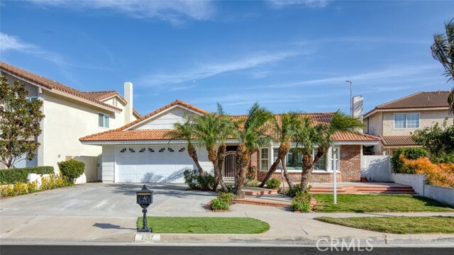 Property Photo: 3017 S Thornton Street CA 92704