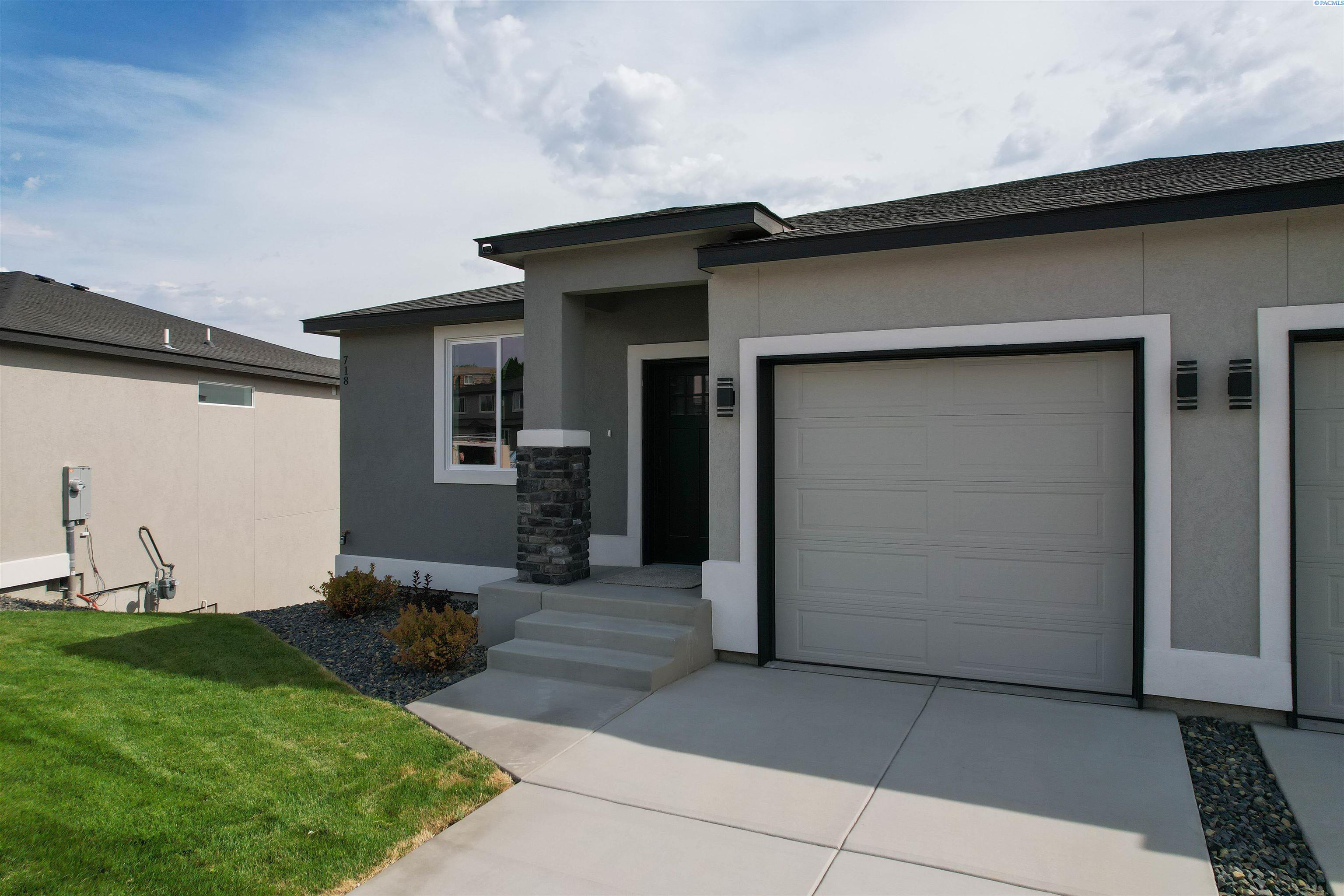 Property Photo: 779 Rio Vista Loop Lot19 WA 99352