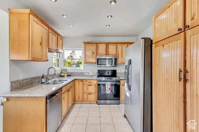 Property Photo:  2800 S 2300 E  UT 84109 