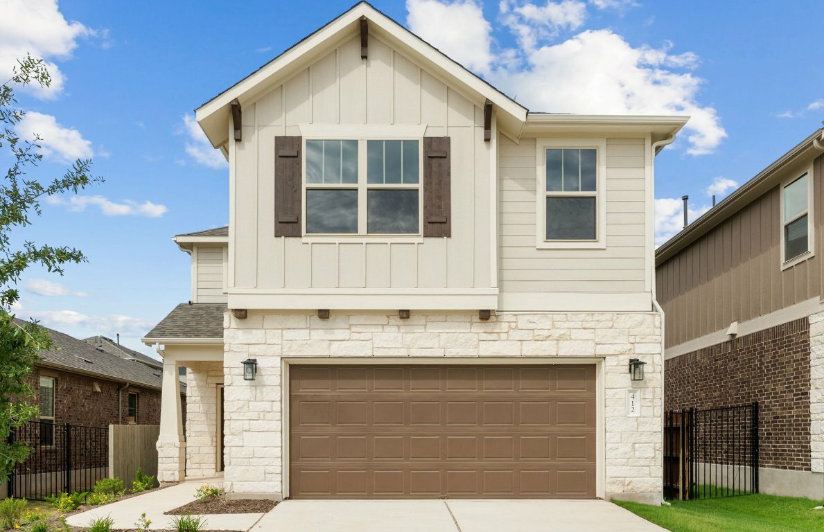 Property Photo: 412 Bristlecone Bend TX 78642
