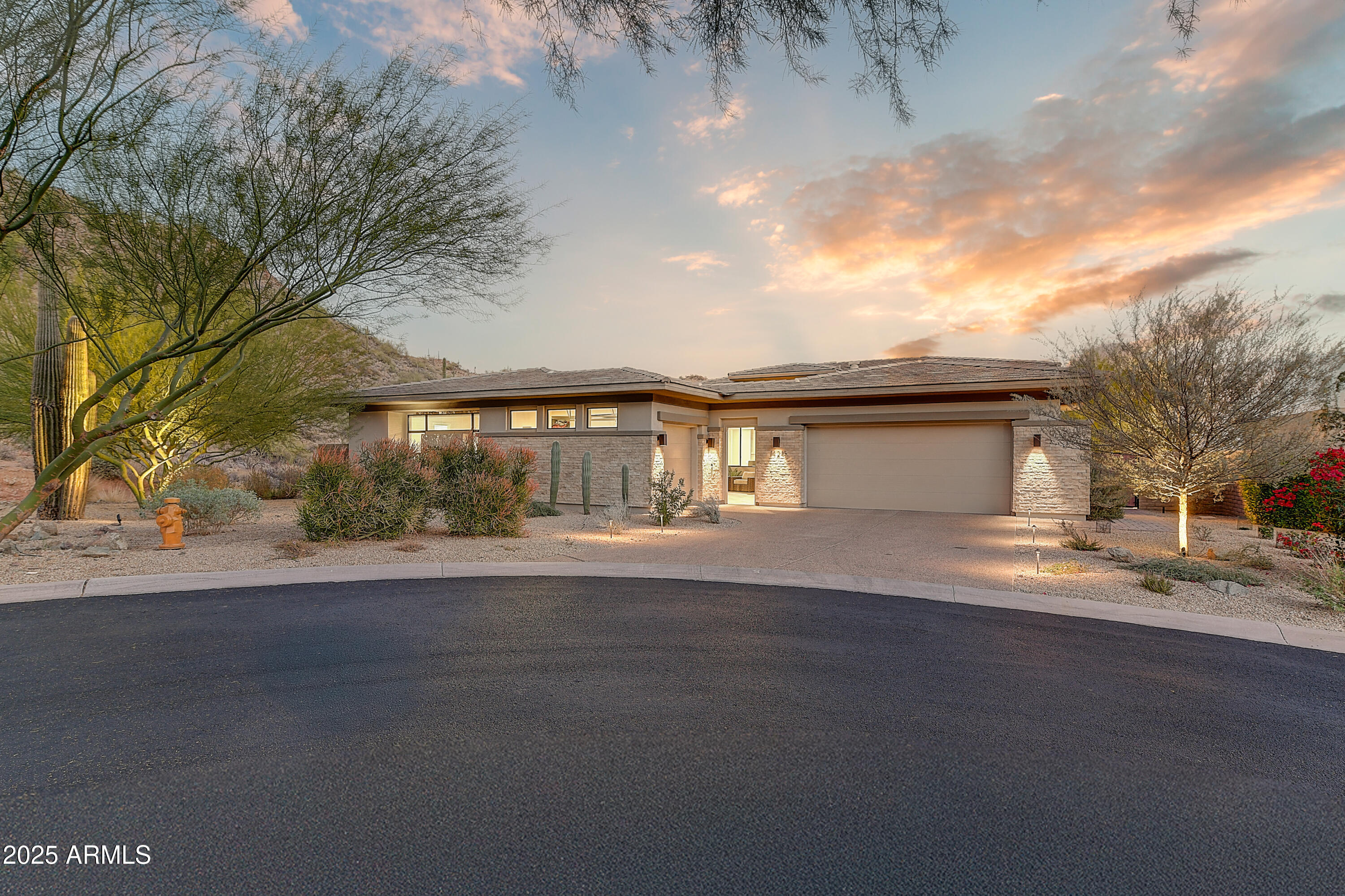 Property Photo: 14245 N Territory Trail AZ 85268