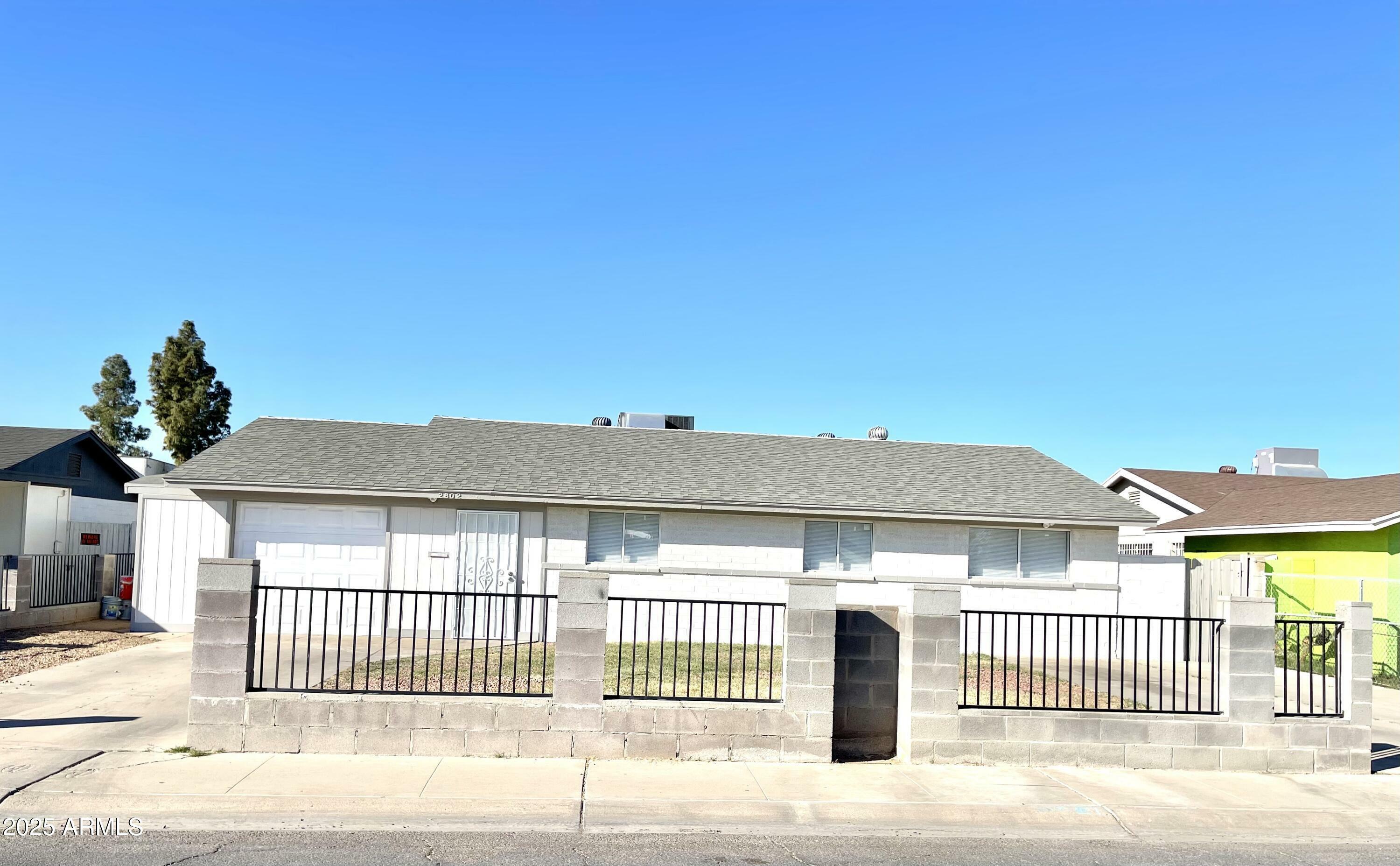 2802 N 50th Lane  Phoenix AZ 85035 photo