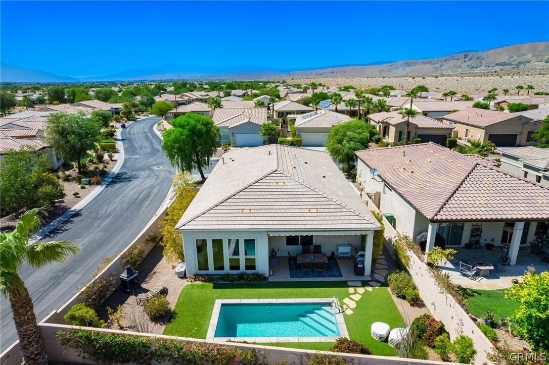 Property Photo: 39254 Calle Negrete CA 92203