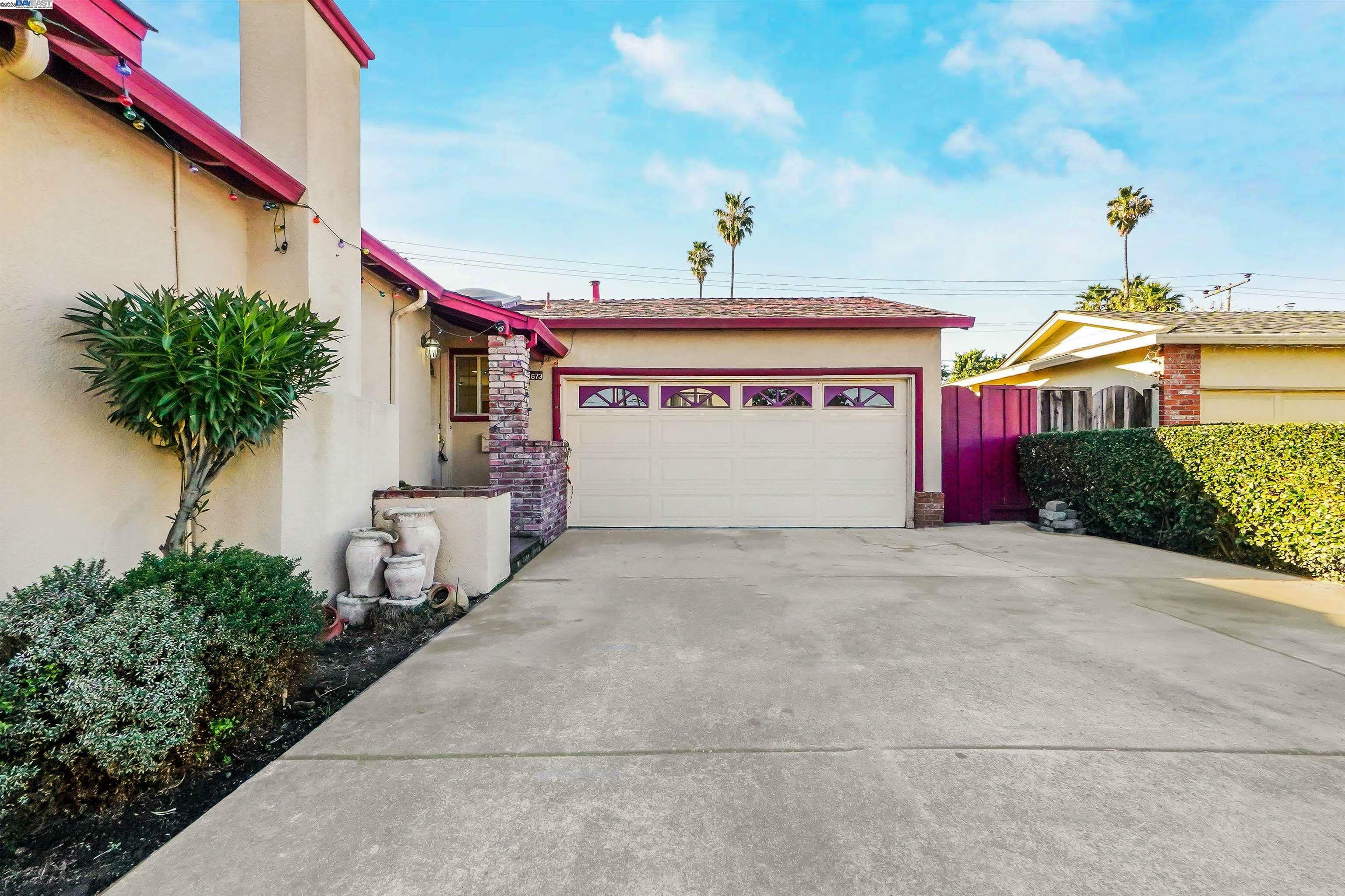 Property Photo:  39673 Banyan Tree Rd  CA 94538 