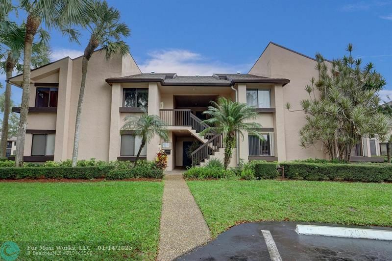 Property Photo: 2201 SW 92nd Ter 1704 FL 33324