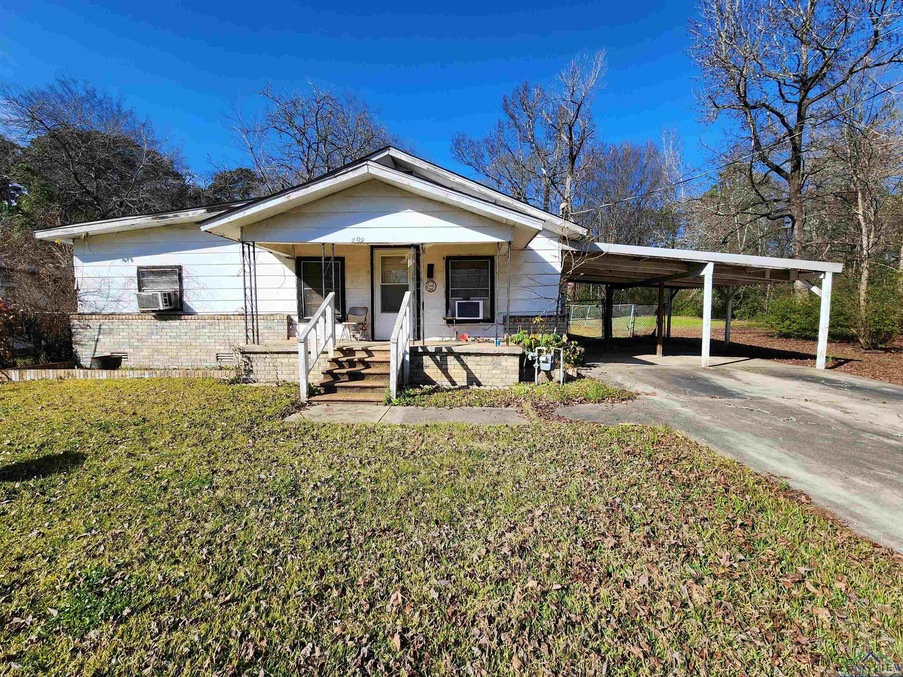 409 St John St  Jefferson TX 75657 photo