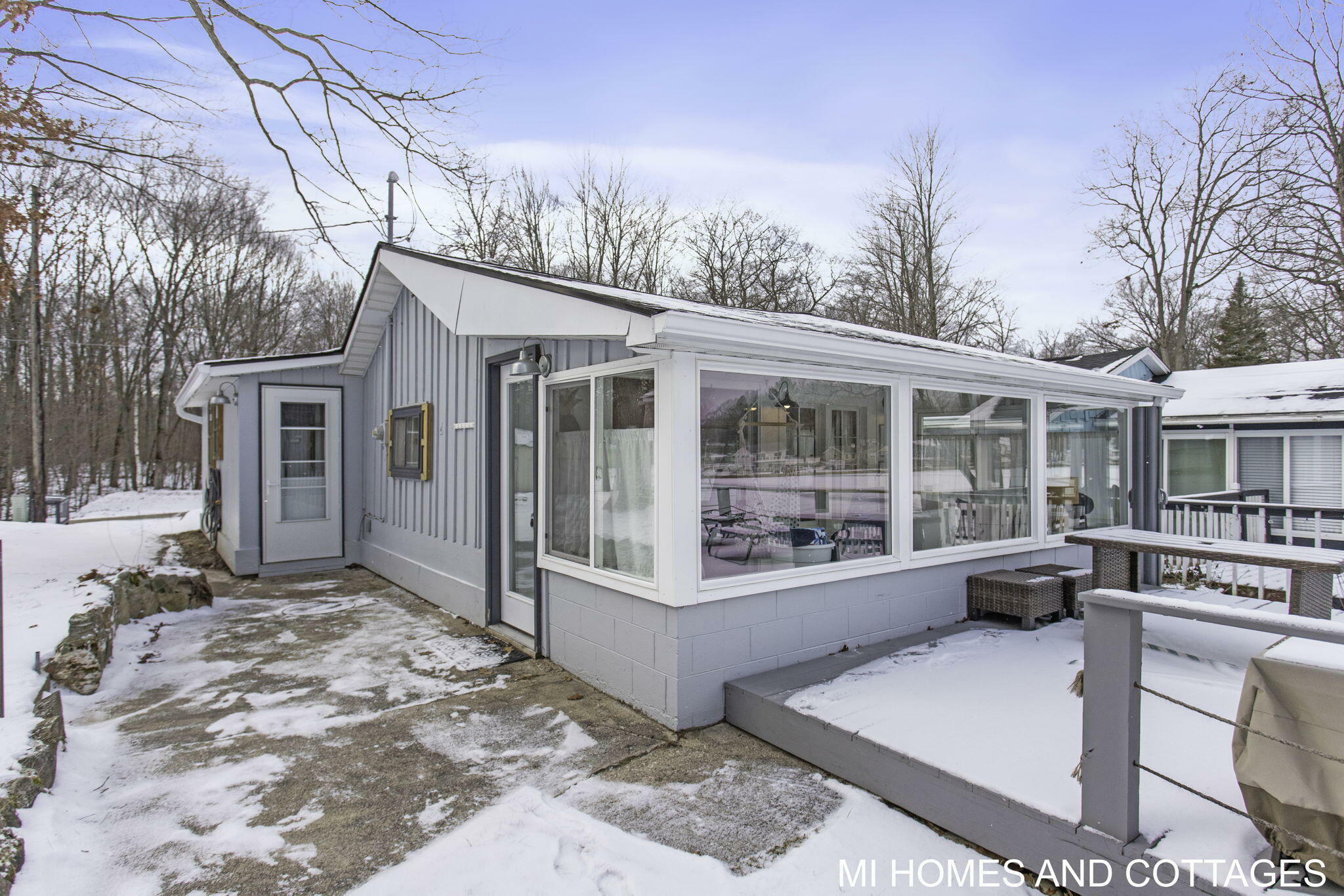 Property Photo:  1717 Arbor Road  MI 48632 