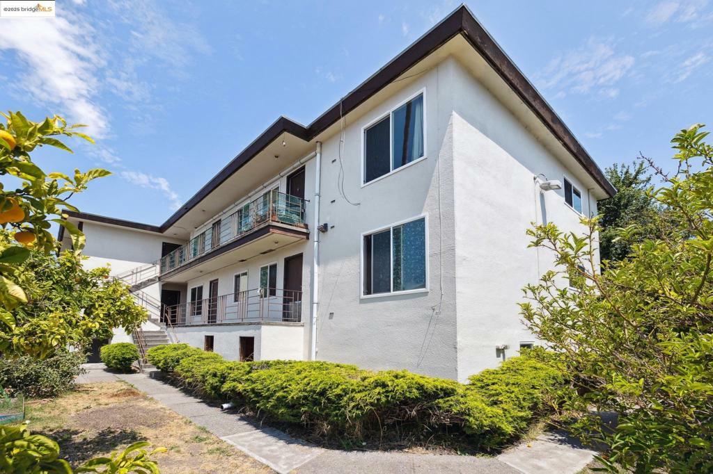 1612 Parker St  Berkeley CA 94703 photo