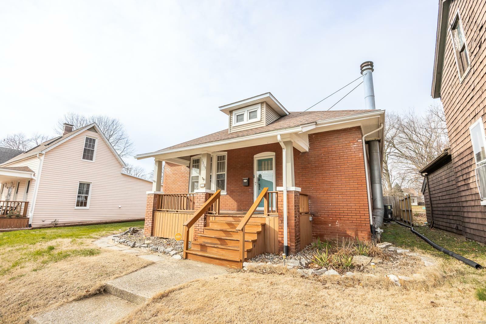 Property Photo: 1315 N Church Street IL 62221