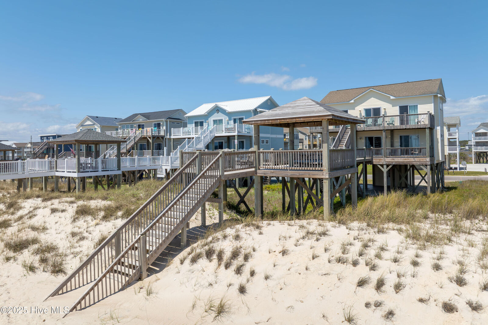 Property Photo:  1280 New River Inlet Road  NC 28460 