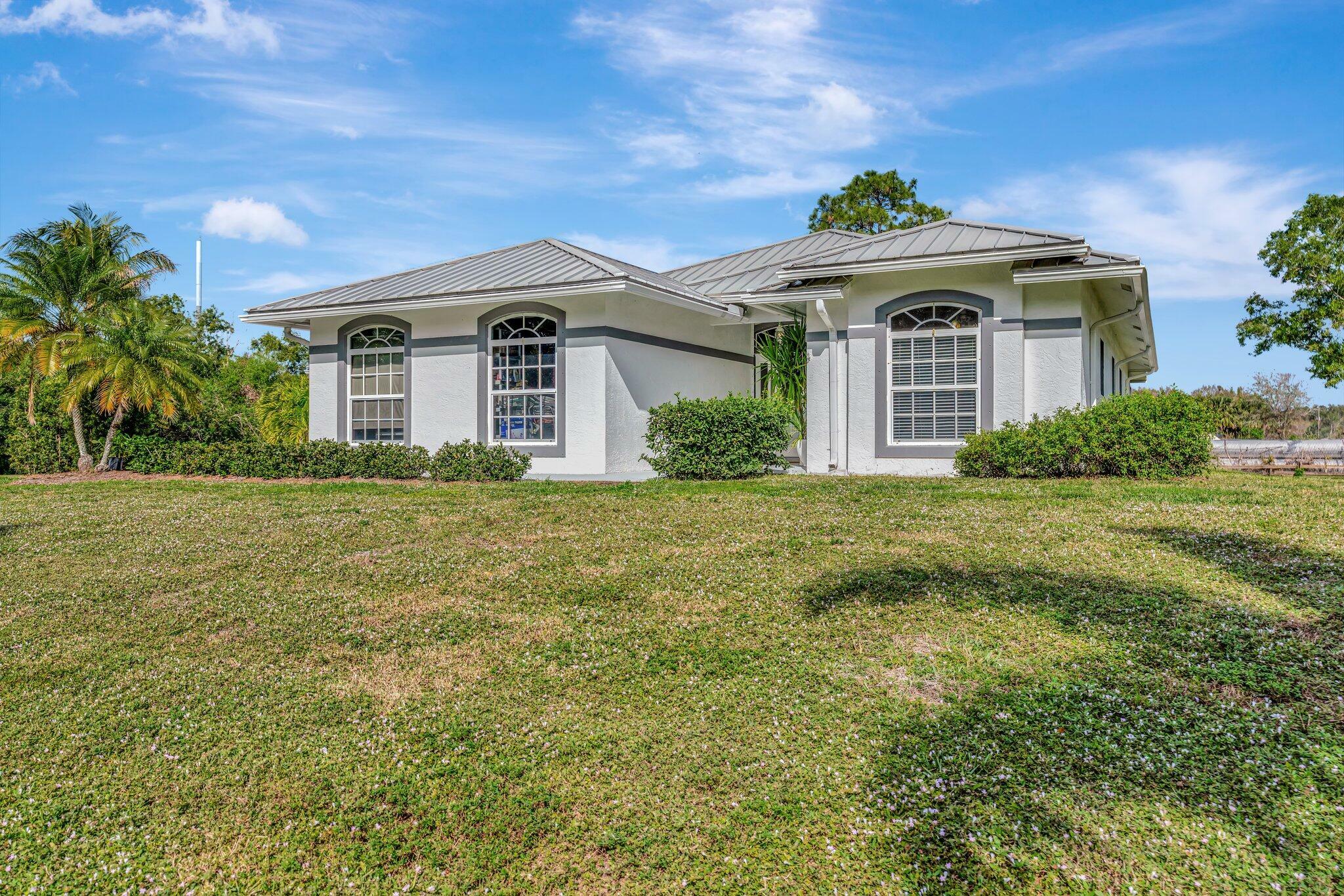 Property Photo:  9897 Sandy Run  FL 33478 