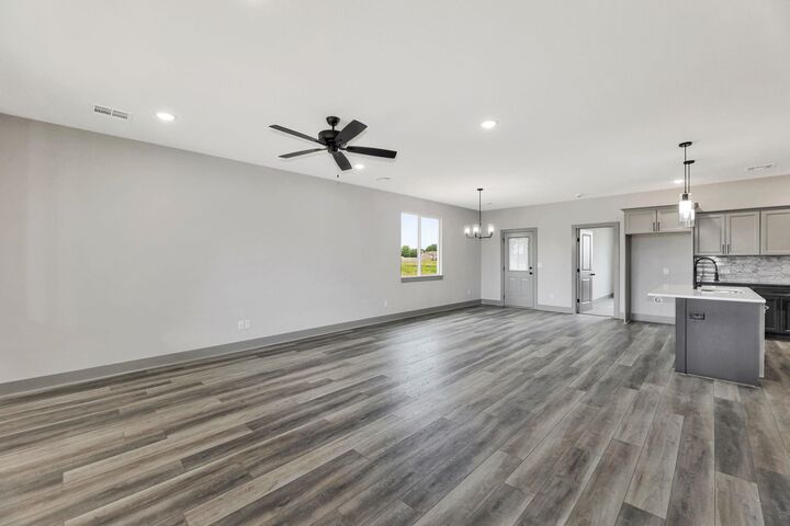 Property Photo: 5530 W 42nd Street South KS 67215