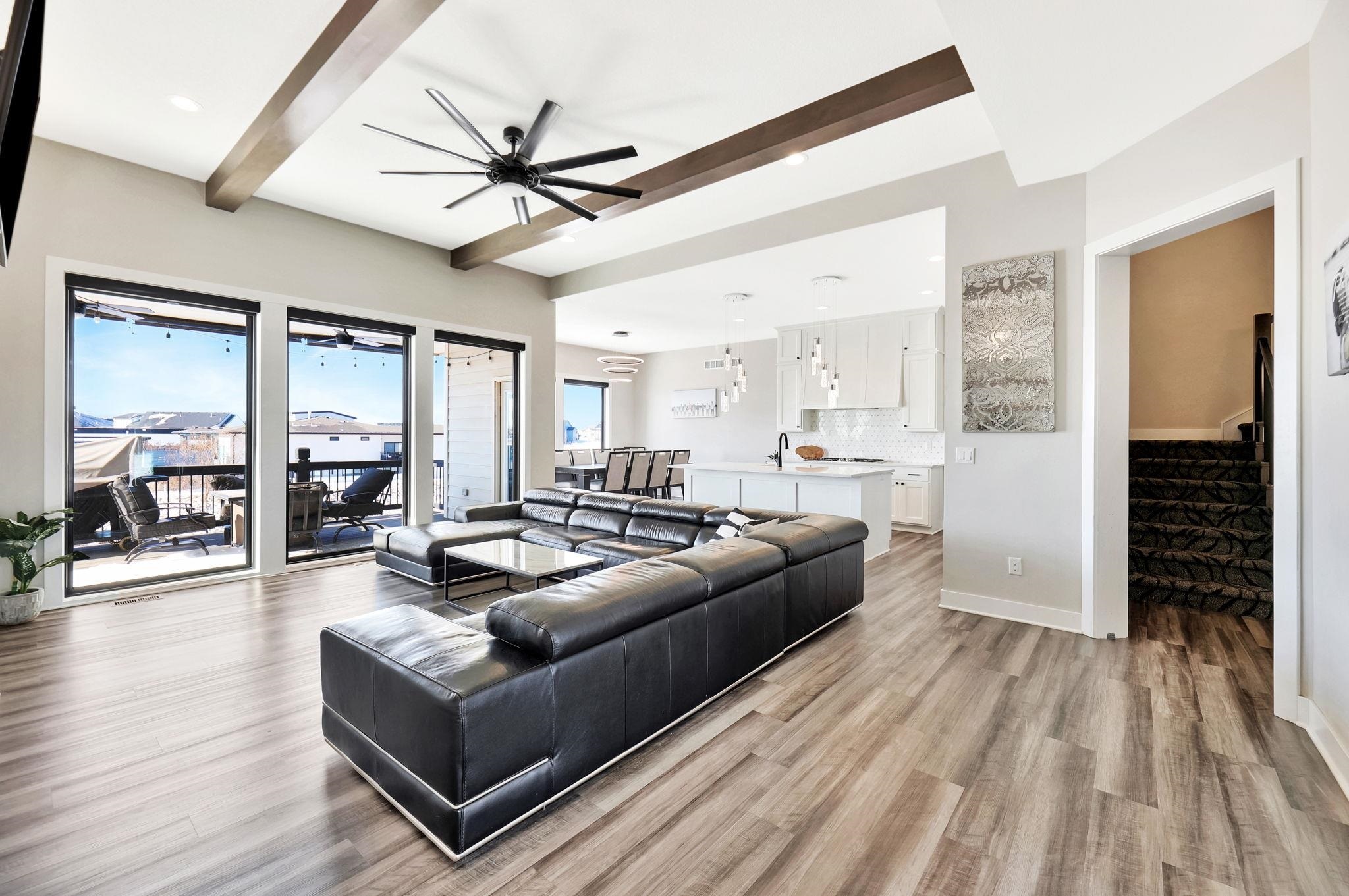 Property Photo: 2517 N Paradise St KS 67205