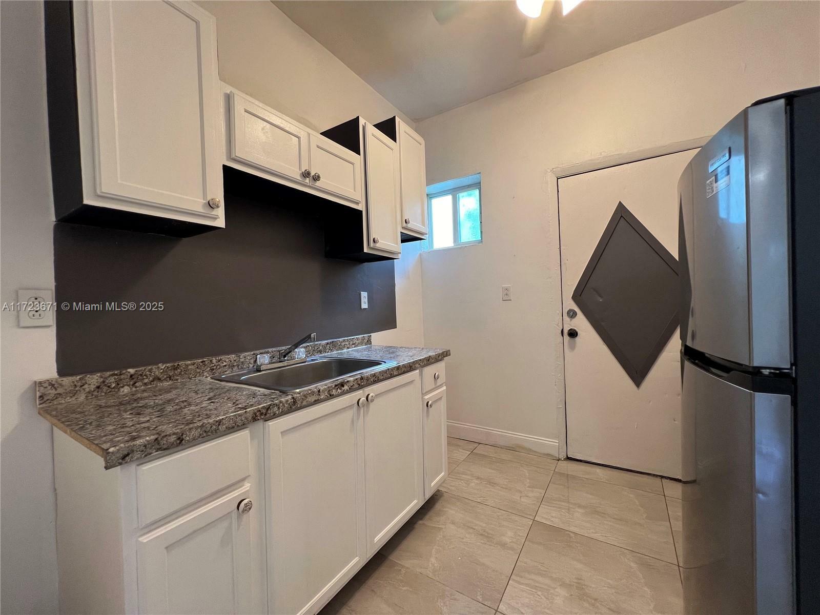 Property Photo:  22 NE 51st St B  FL 33137 