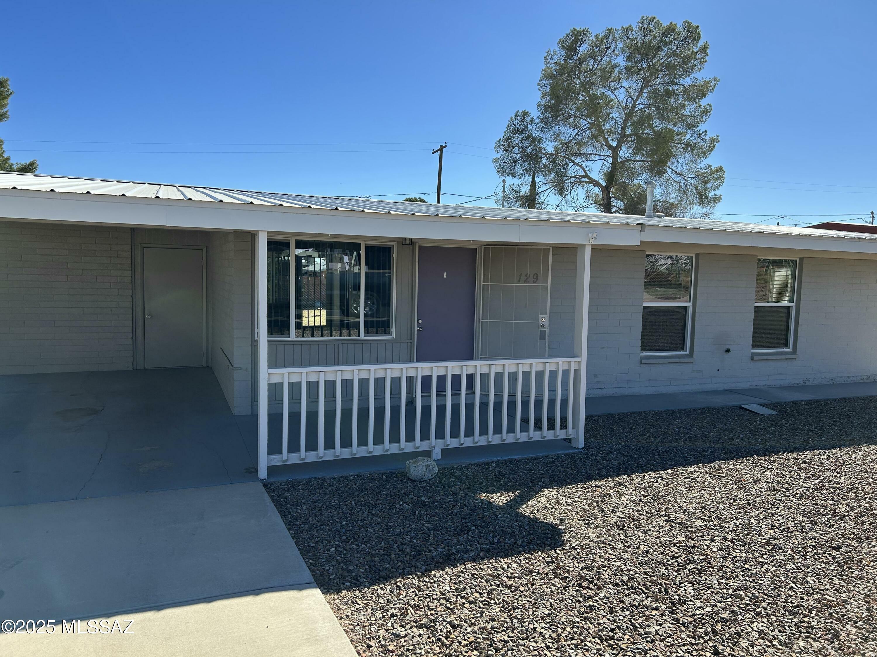 Property Photo:  129 W 6th Avenue  AZ 85631 