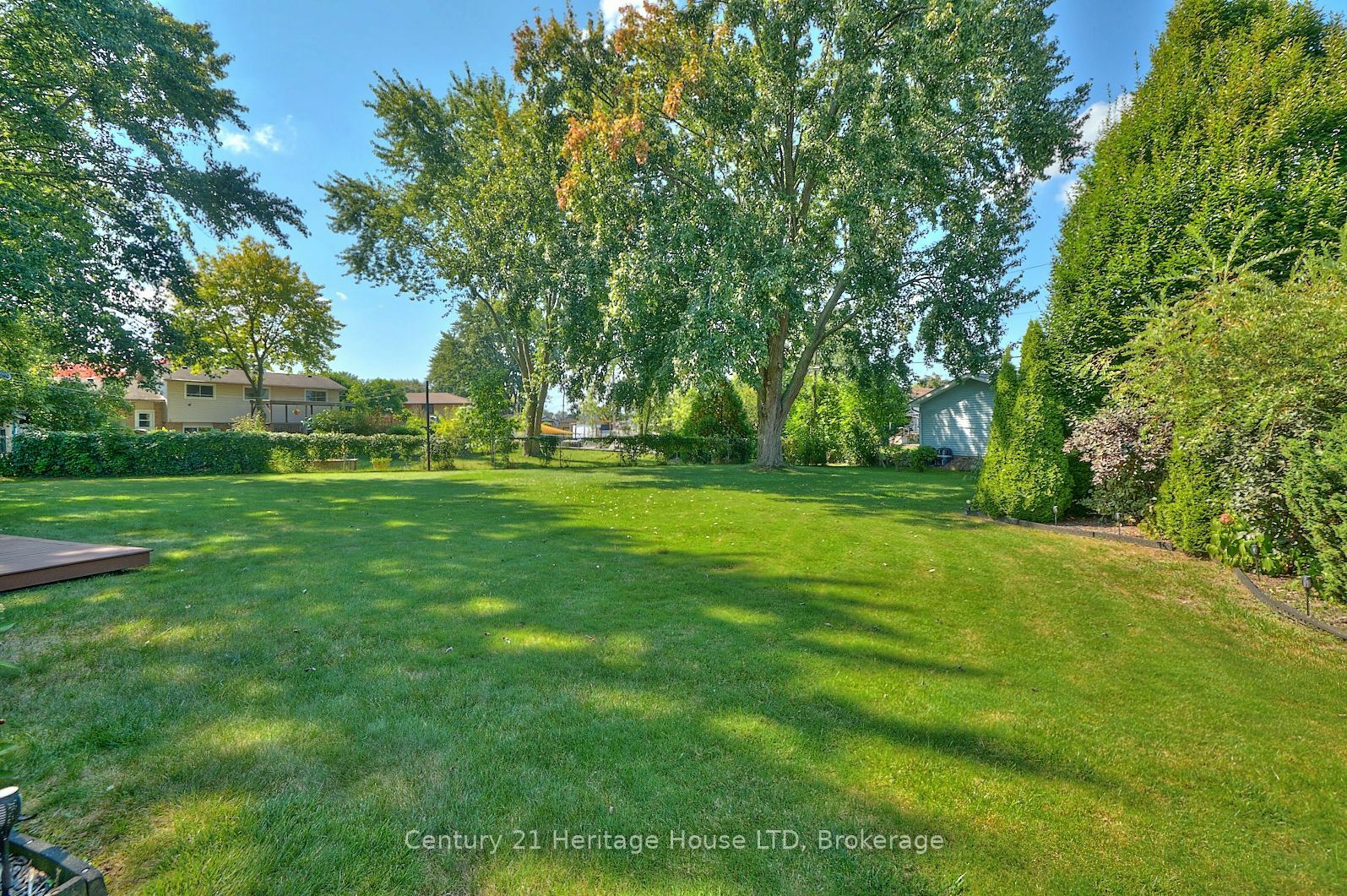 Property Photo:  21 Windermere Crt  ON L3C 5V4 