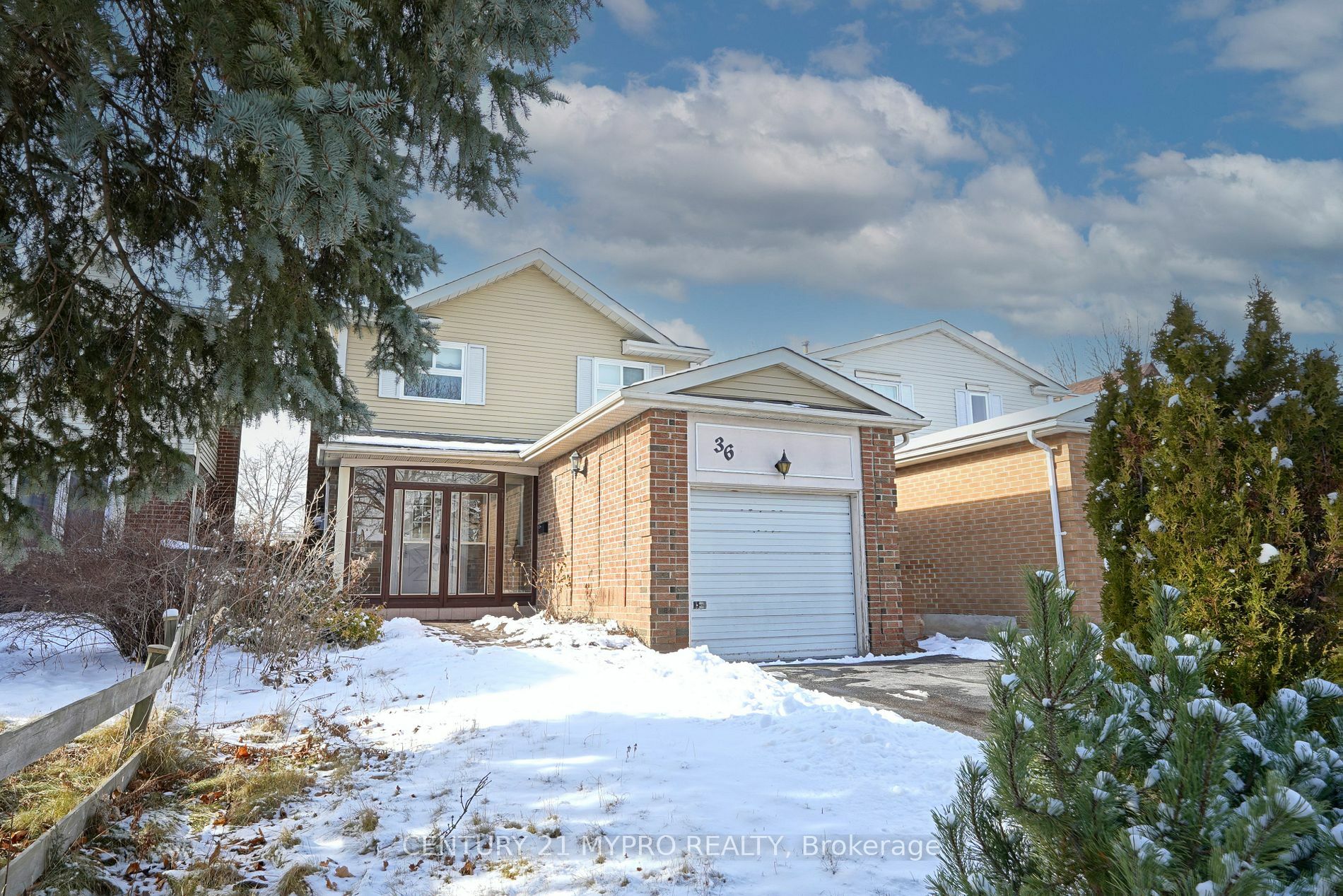 Property Photo:  36 Oakhaven Dr  ON M1V 1X9 