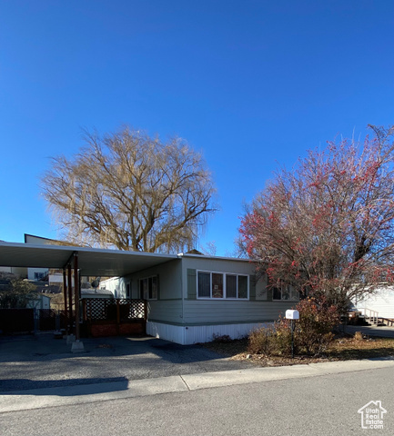 Property Photo:  5040 S Del Rio St E  UT 84117 