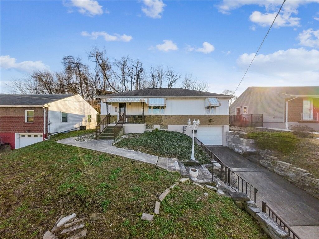 Property Photo: 503 Maple St PA 15644