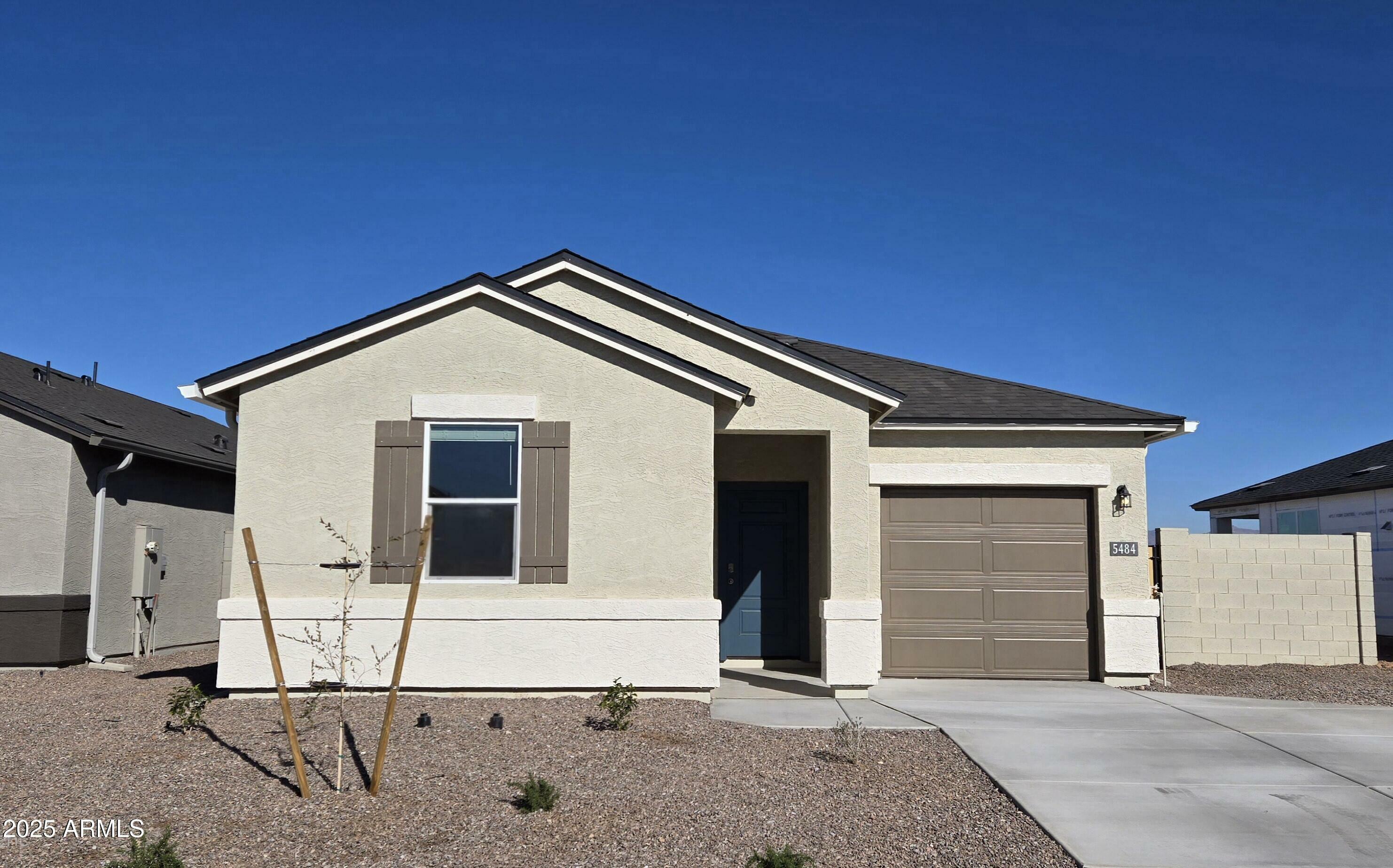 Property Photo:  5484 E Rock Bush Lane  AZ 85140 