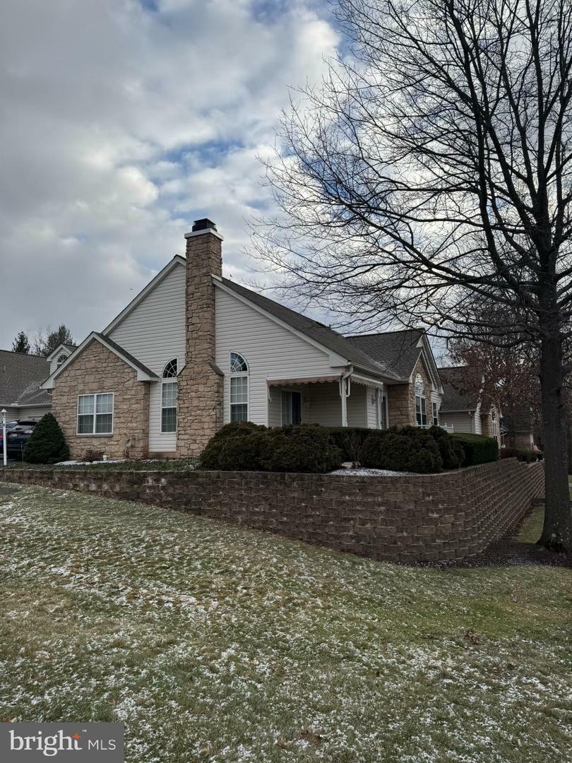 Property Photo:  180 Gateway Drive  PA 18964 