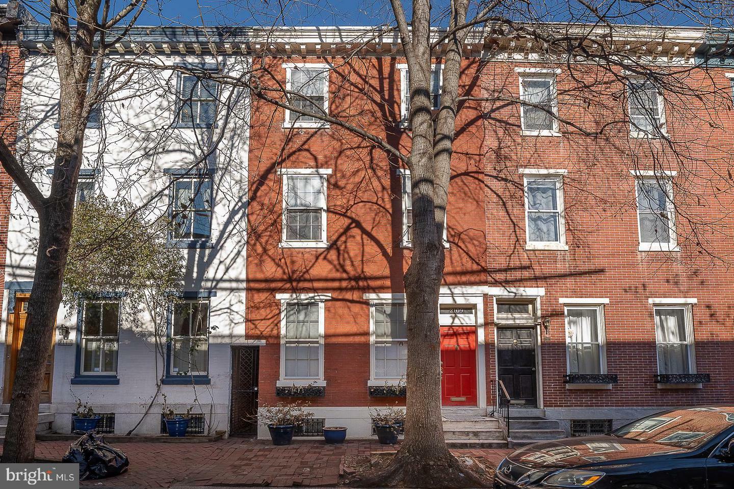 Property Photo:  2109 Mount Vernon Street  PA 19130 