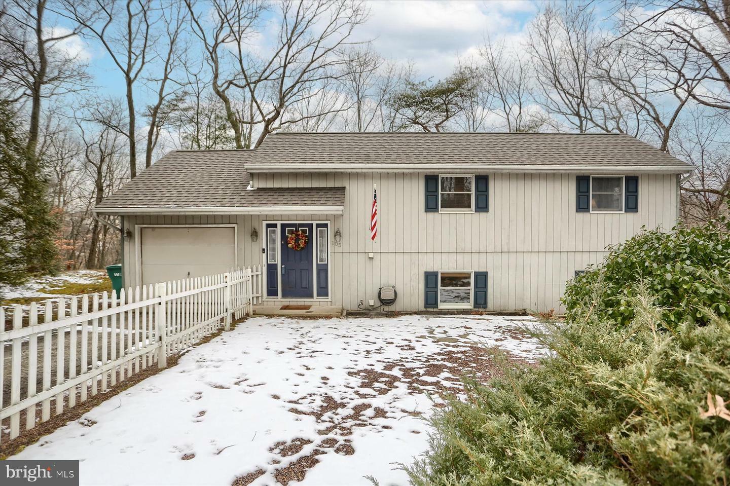 Property Photo:  105 Sharon Road  PA 17025 