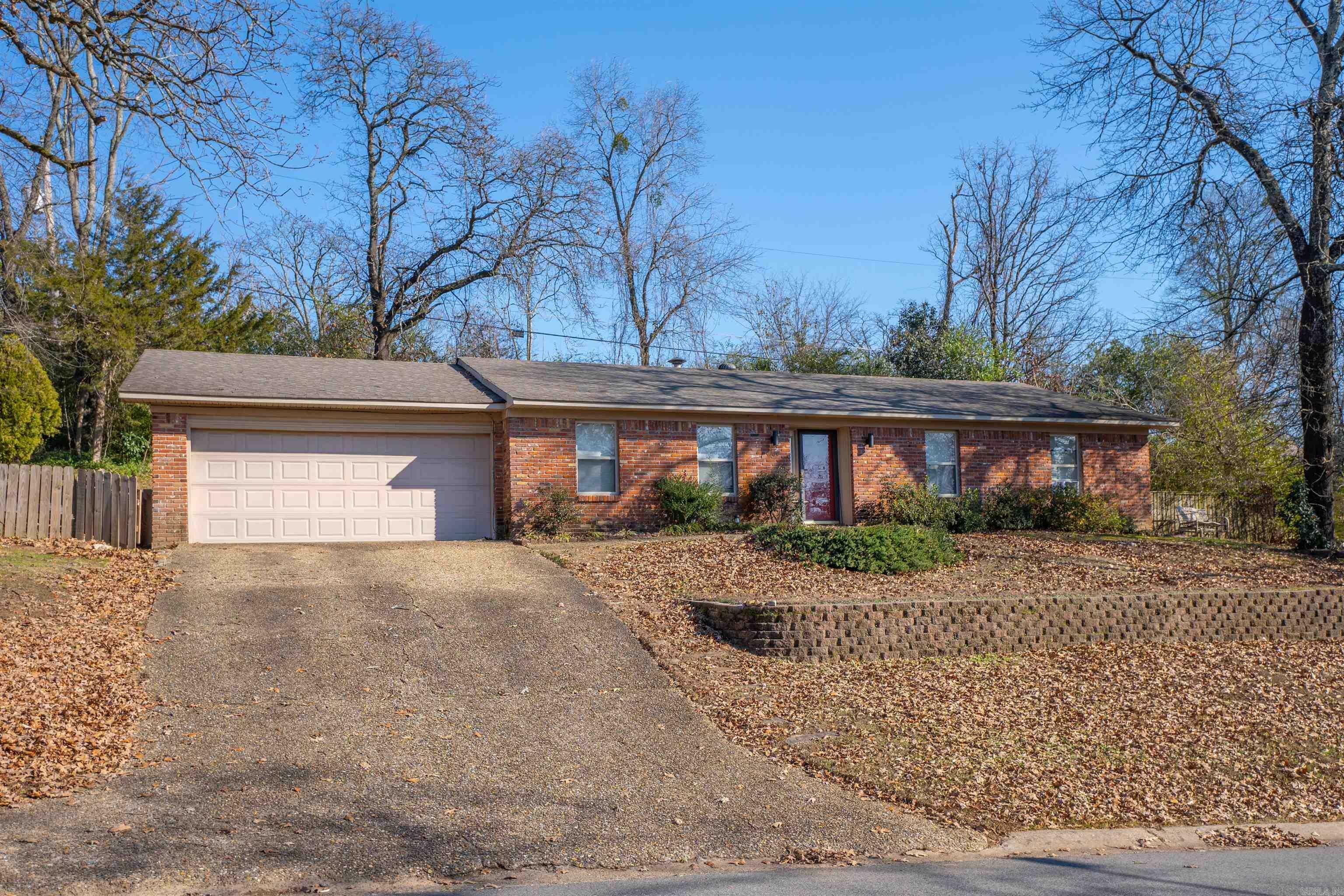 Property Photo: 4700 Edgemere Street AR 72116