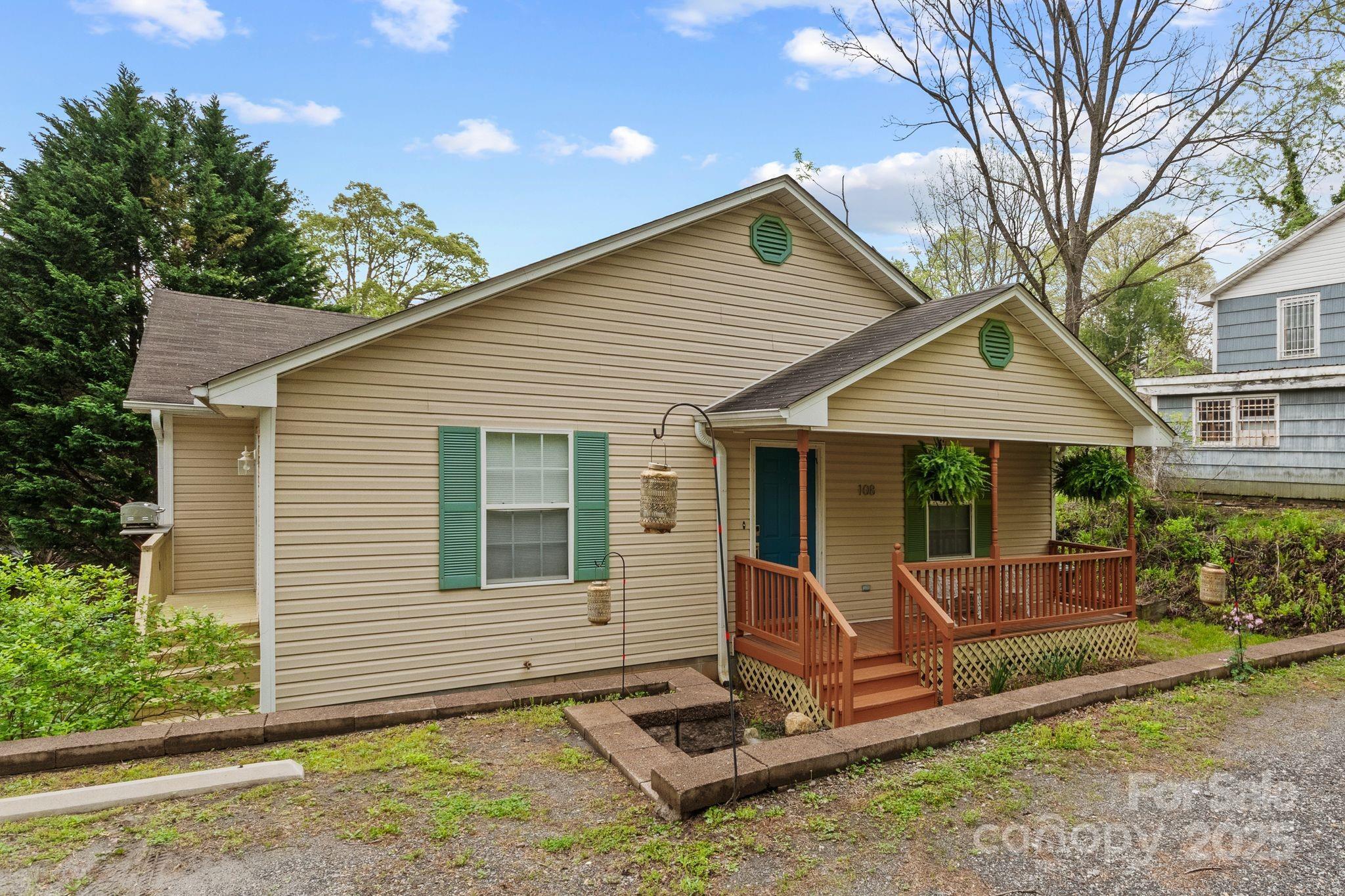 Property Photo: 108 Springbrook Road NC 28804