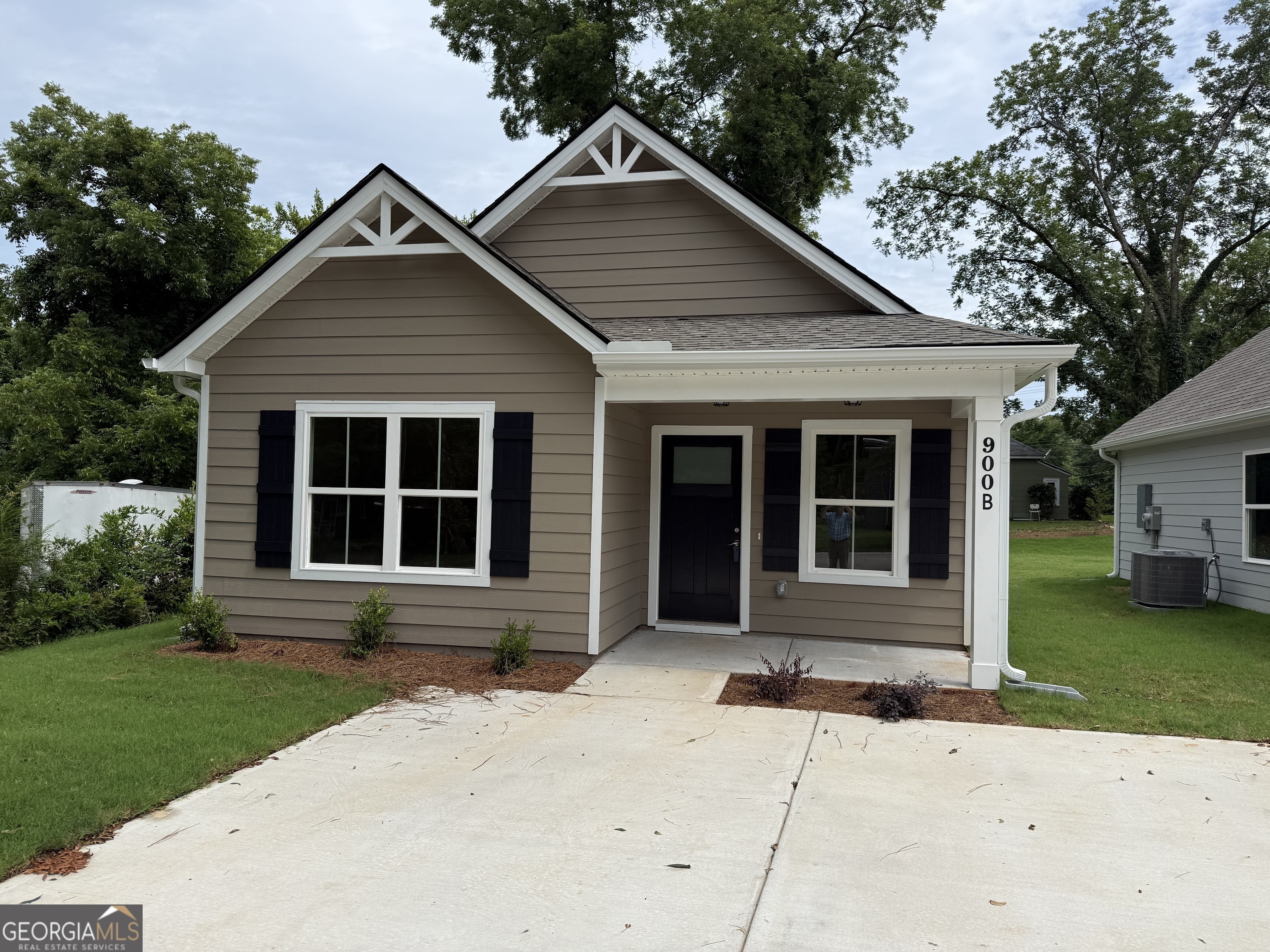 Property Photo: 900 B N Parkway GA 30240