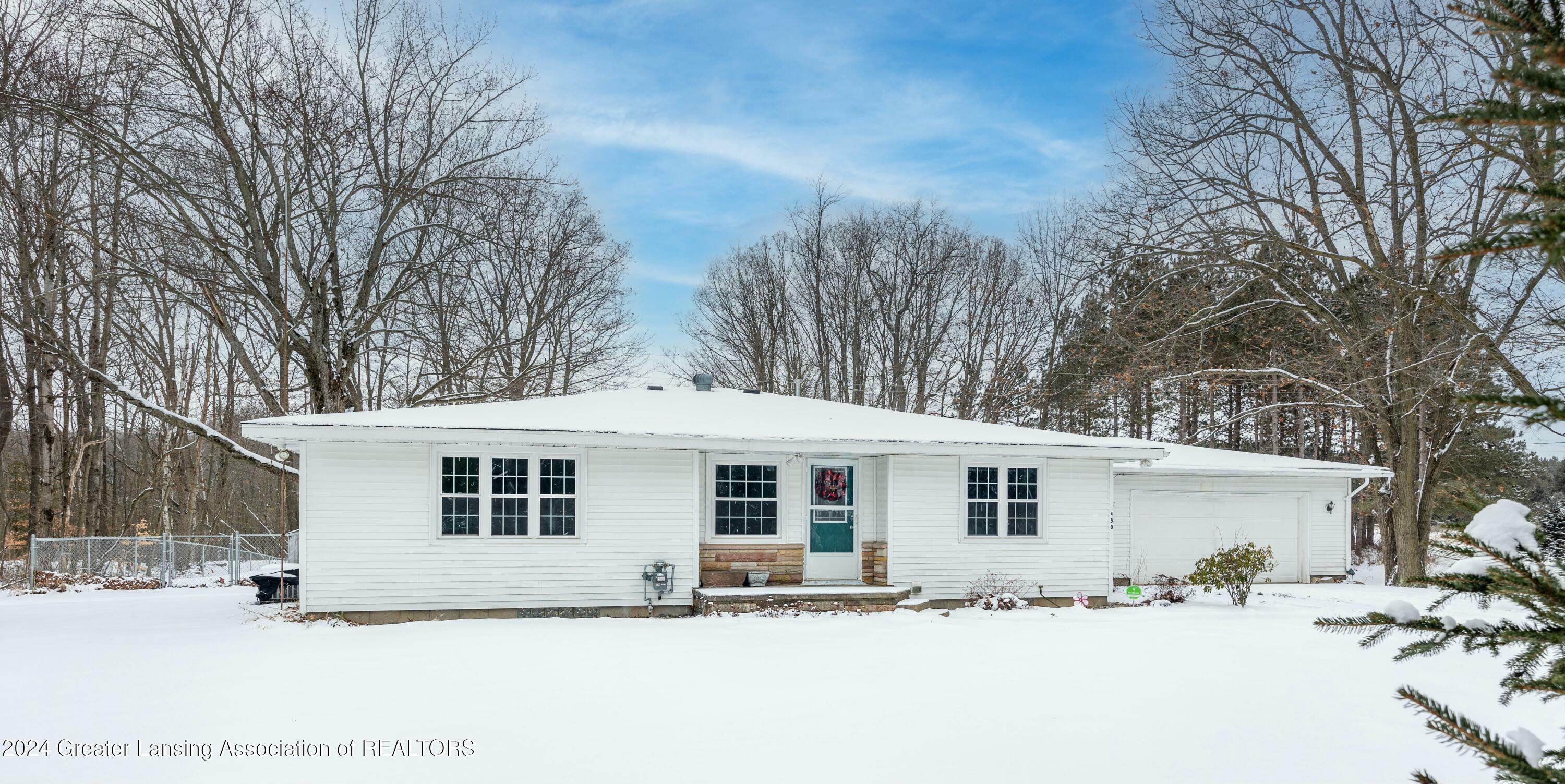 Property Photo:  490 S Nevins Road  MI 48888 