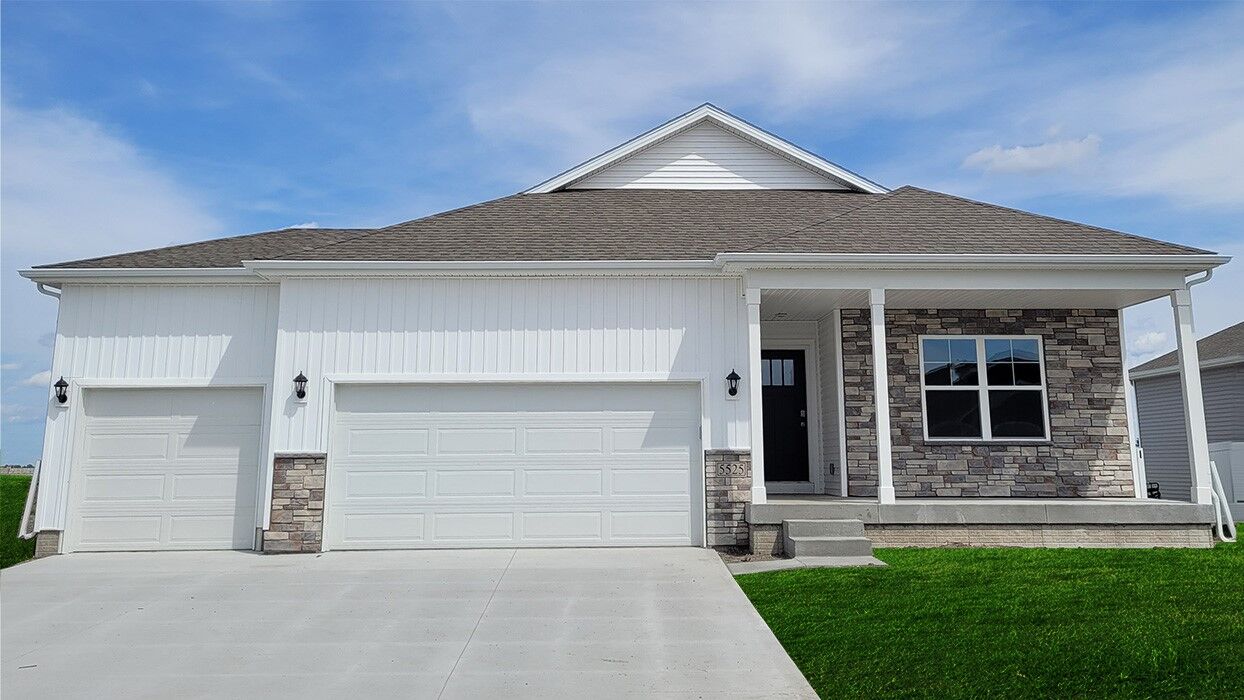 Property Photo:  15116 Ironwood Lane  IA 50111 