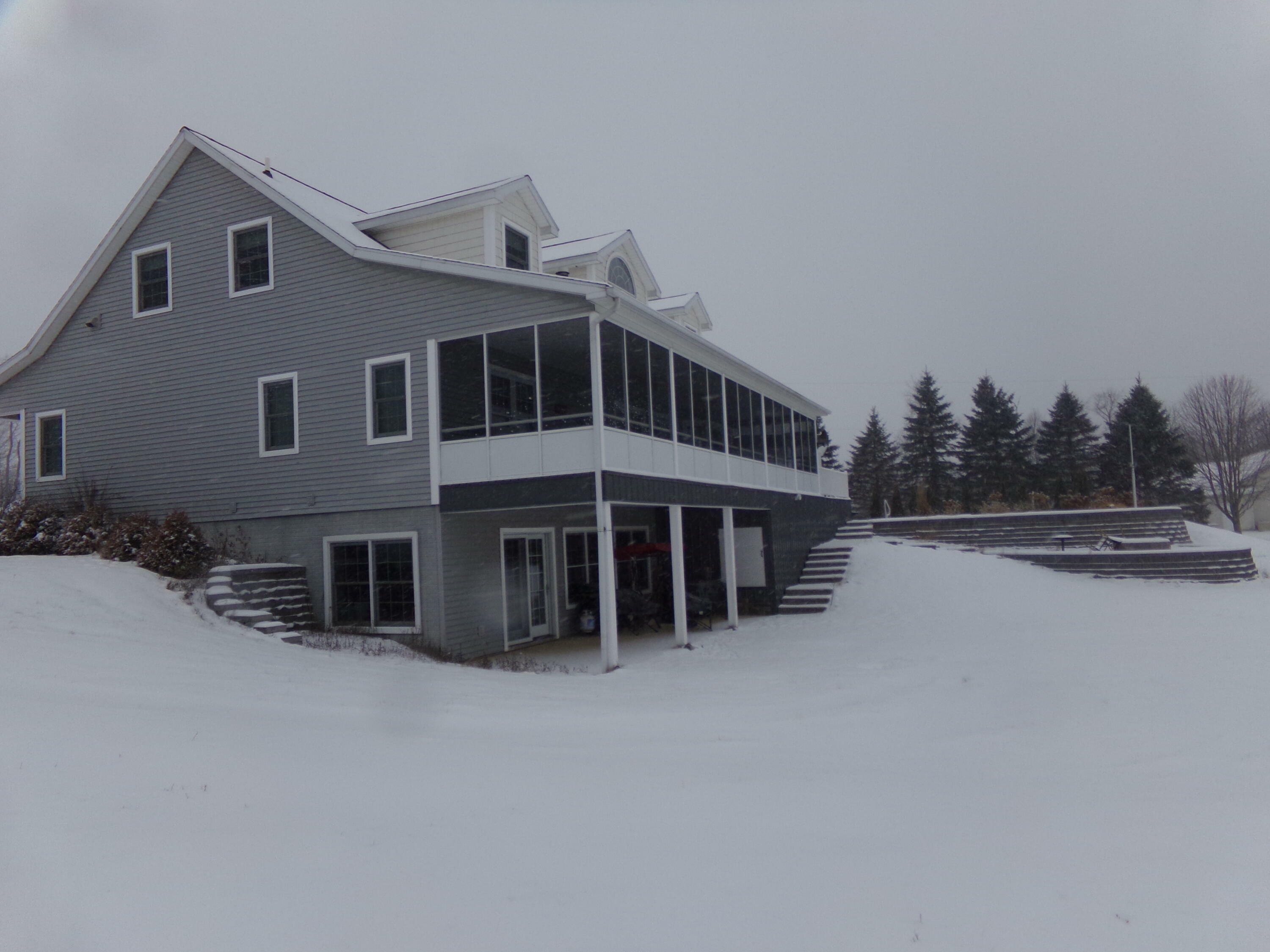 Property Photo:  2400 E Bear Lake Road  MI 49242 