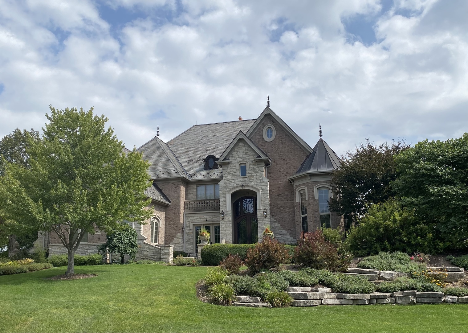 1051 Oakmont Court  Woodstock IL 60098 photo