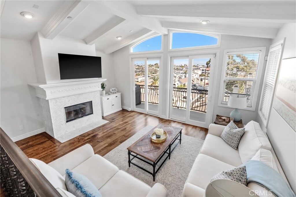 Property Photo: 1704 Harper Avenue CA 90278
