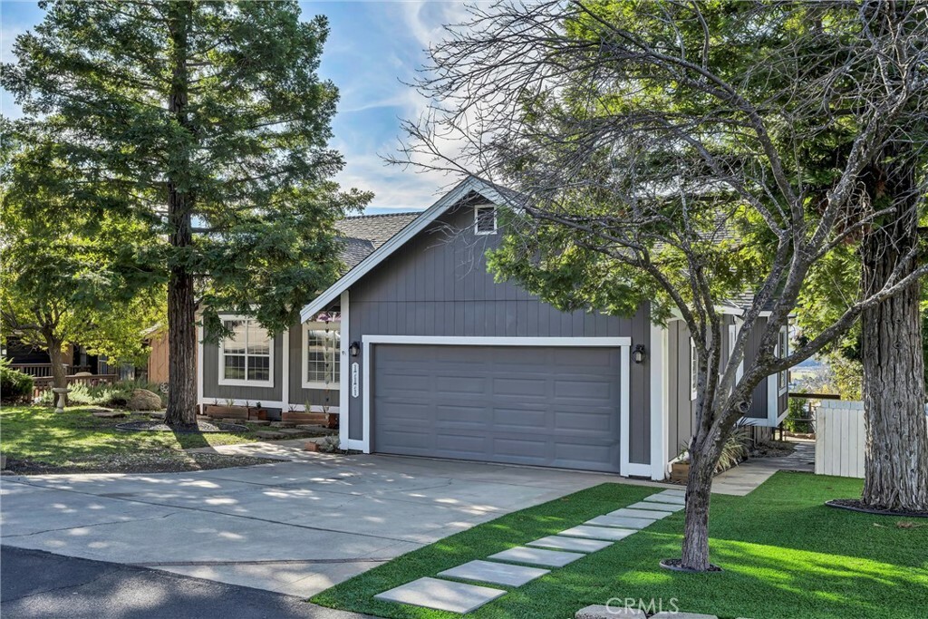 Property Photo:  17171 Squirrelhill Road  CA 95467 