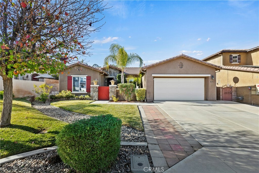 Property Photo: 3696 Spire Court CA 92570