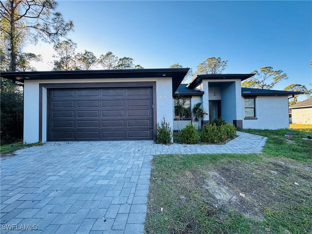Property Photo:  6010 S Moss Circle  FL 33935 