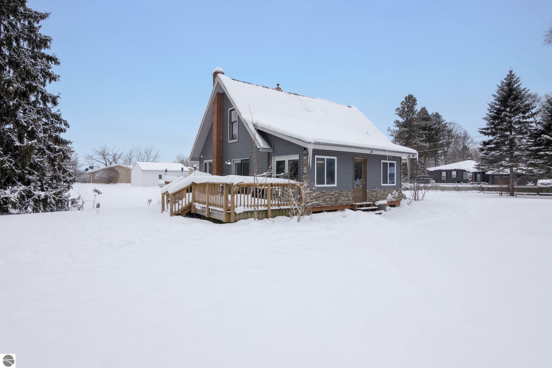 16745 Fourth Street  Copemish MI 49625 photo