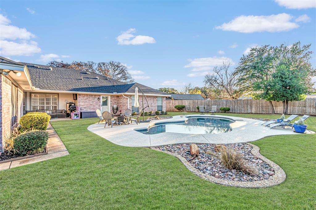 Property Photo:  4412 Altamesa Boulevard  TX 76133 